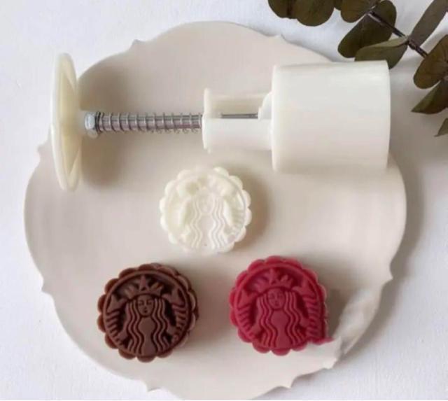 《新品》スターバックス 月餅型 お菓子型 モールド < インテリア/ライフ 《新品》スターバックス 月餅型 お菓子型 モールド < インテリア/ライフの