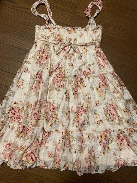 LIZ LISA큙ԕ[XszCgVi