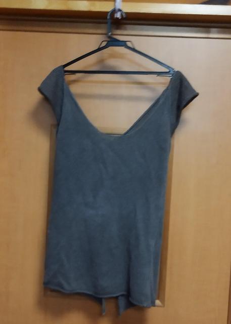 着方5通り 着方自由自在 ダークグレー 麻 綿 ニットベスト ジレ ベスト 中古 < 女性ファッション  着方5通り 着方自由自在 ダークグレー 麻 綿 ニットベスト ジレ ベスト 中古 < 女性ファッションの
