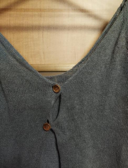 着方5通り 着方自由自在 ダークグレー 麻 綿 ニットベスト ジレ ベスト 中古 < 女性ファッション  着方5通り 着方自由自在 ダークグレー 麻 綿 ニットベスト ジレ ベスト 中古 < 女性ファッションの