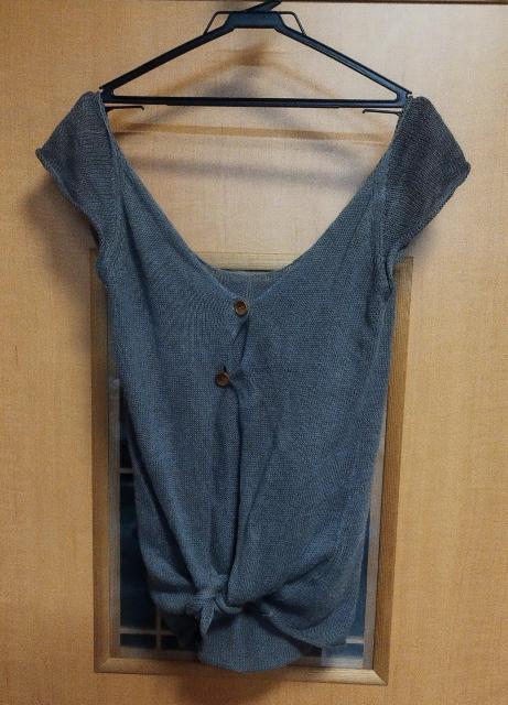 着方5通り 着方自由自在 ダークグレー 麻 綿 ニットベスト ジレ ベスト 中古 < 女性ファッション  着方5通り 着方自由自在 ダークグレー 麻 綿 ニットベスト ジレ ベスト 中古 < 女性ファッションの