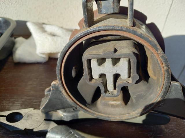 中古三菱純性パーツ エンジンマウント ekカスタム B11W 2910A390 デイズ B21W < 自動車/バイク 中古三菱純性パーツ エンジンマウント ekカスタム B11W 2910A390 デイズ B21W < 自動車/バイク