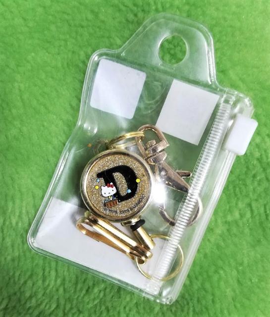 キティ★イニシャル★D★リールキーホルダー★金★サンリオ★ < 女性ファッション  キティ★イニシャル★D★リールキーホルダー★金★サンリオ★  < 女性ファッションの
