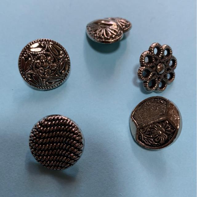 金属風のボタン5個 < ペット/手芸/園芸  金属風のボタン5個  < ペット/手芸/園芸の