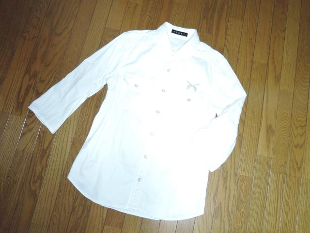 roar ロアー 7分丈シャツ 2 白 ホワイトデニム タンガリー 背ロゴ 迷彩柄 LOGO 特殊加工製品 < ブランド roar ロアー 7分丈シャツ 2 白 ホワイトデニム タンガリー 背ロゴ 迷彩柄 LOGO 特殊加工製品 < ブランドの