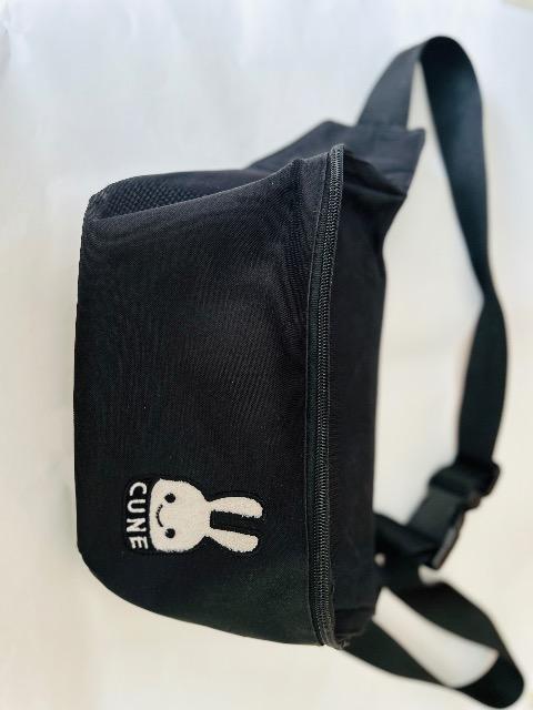 CUNE 斜めがけウエストバックウサギマーク送込♪ < ブランド  CUNE 斜めがけウエストバックウサギマーク送込♪  < ブランドの