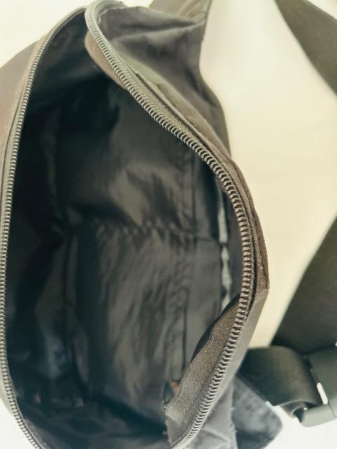 CUNE 斜めがけウエストバックウサギマーク送込♪ < ブランド  CUNE 斜めがけウエストバックウサギマーク送込♪ < ブランドの