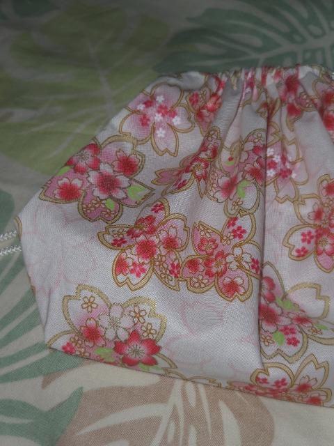 ★新柄白×金彩桜吹雪和柄お弁当箱入れ巾着袋 < キッズ/ベビー  ★新柄白×金彩桜吹雪和柄お弁当箱入れ巾着袋 < キッズ/ベビーの