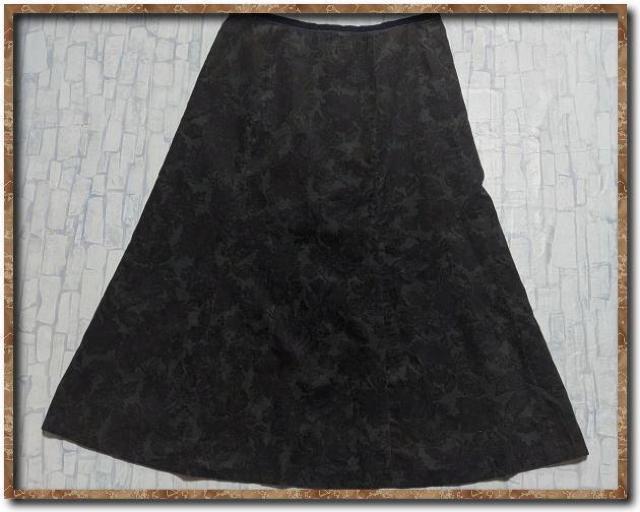 リフレクト バラ柄コーデュロイスカート < ブランド リフレクト バラ柄コーデュロイスカート < ブランドの