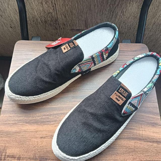 新品 26cm メンズ スリッポン シューズ ブラック 靴 男女兼用 カジュアル < 男性ファッション  新品 26cm メンズ スリッポン シューズ ブラック 靴 男女兼用 カジュアル  < 男性ファッションの