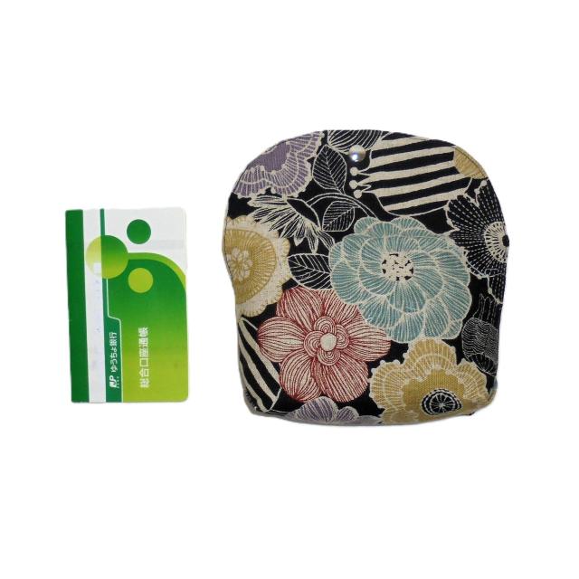 ◆北欧モダンフラワー×黒地◆被せ蓋ポーチ【横長】 < 女性ファッション ◆北欧モダンフラワー×黒地◆被せ蓋ポーチ【横長】 < 女性ファッションの