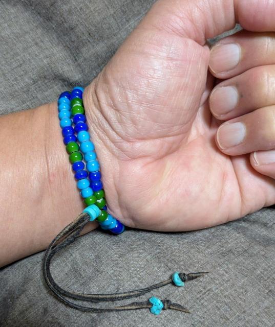 The Bingo Brothers★ホワイトハーツ★マルチ6o★二重巻ビーズブレスレット★鹿革紐★新品未着用★送料無料★クーポン < 男性アクセサリー/時計 The Bingo Brothers★ホワイトハーツ★マルチ6o★二重巻ビーズブレスレット★鹿革紐★新品未着用★送料無料★クーポン < 男性アクセサリー/時計の