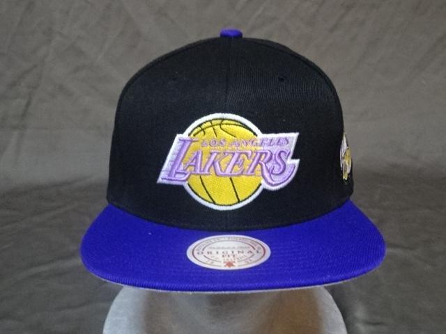 【Mitchell & Ness】NBA ロサンゼルス レイカーズ 2009年 優勝 刺繍入りCap < 男性ファッション  【Mitchell & Ness】NBA ロサンゼルス レイカーズ 2009年 優勝 刺繍入りCap  < 男性ファッションの