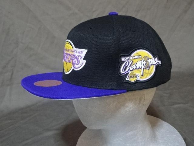 【Mitchell & Ness】NBA ロサンゼルス レイカーズ 2009年 優勝 刺繍入りCap < 男性ファッション  【Mitchell & Ness】NBA ロサンゼルス レイカーズ 2009年 優勝 刺繍入りCap < 男性ファッションの
