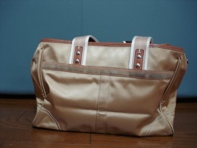 ���R�[�`�@Coach �@����������肩�킢���o�b�O�E�J�o�����������I�N���[�[�b�g�������i�I�l�����I