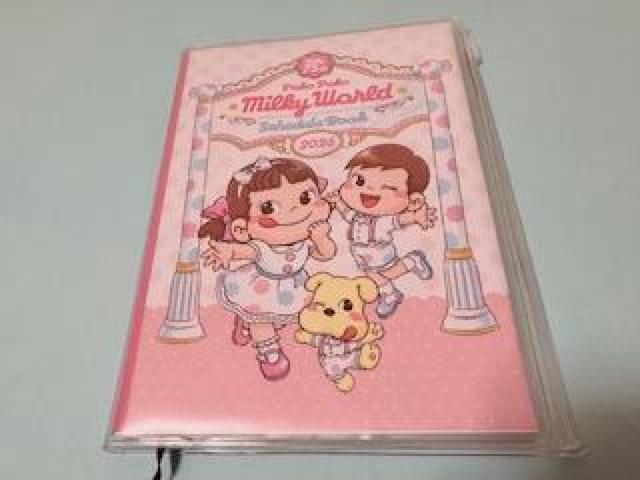 不二家 ペコちゃん スケジュール手帳 &ブック型ふせん 2026 < インテリア/ライフ 不二家 ペコちゃん スケジュール手帳 &ブック型ふせん 2026 < インテリア/ライフの