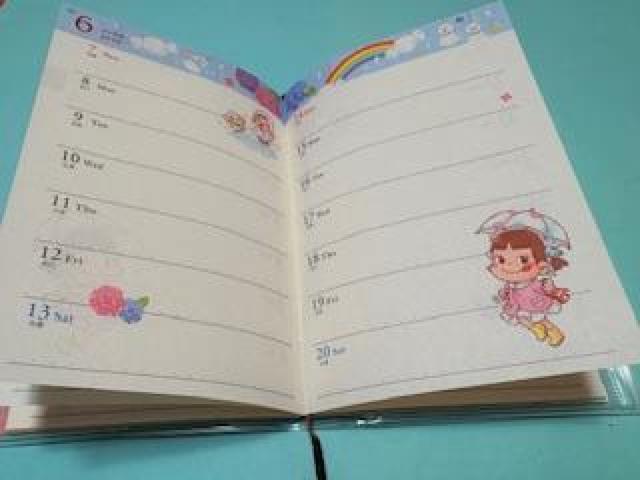 不二家 ペコちゃん スケジュール手帳 &ブック型ふせん 2026 < インテリア/ライフ 不二家 ペコちゃん スケジュール手帳 &ブック型ふせん 2026 < インテリア/ライフの