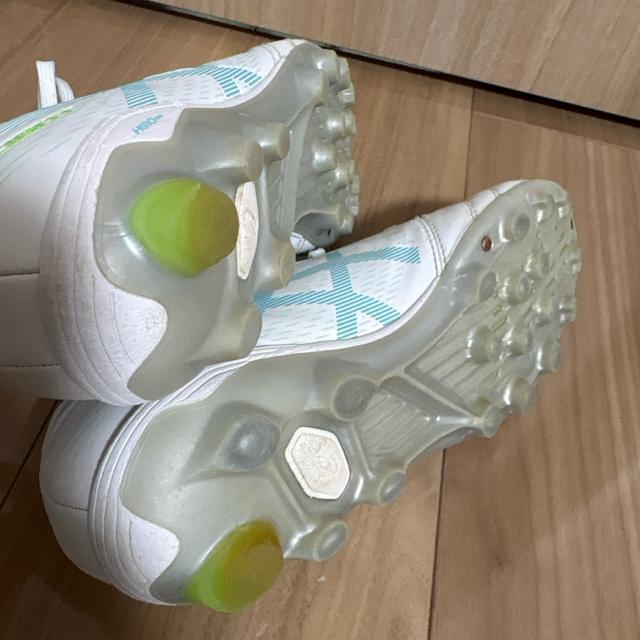 23cm サッカースパイク アシックスasics DSLIGHT 水色 < レジャー/スポーツ 23cm サッカースパイク アシックスasics DSLIGHT 水色 < レジャー/スポーツの