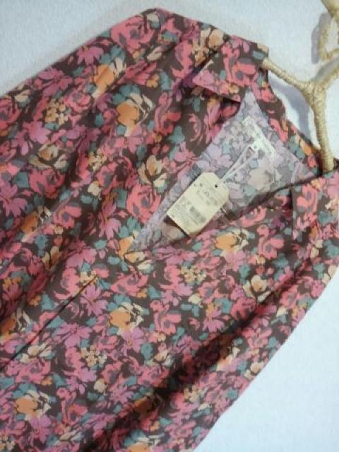 *シックな花模様 poチュニック* M 新品 < 女性ファッション *シックな花模様 poチュニック* M 新品 < 女性ファッションの