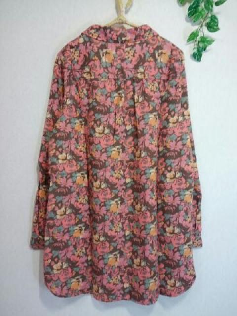 *シックな花模様 poチュニック* M 新品 < 女性ファッション *シックな花模様 poチュニック* M 新品 < 女性ファッションの