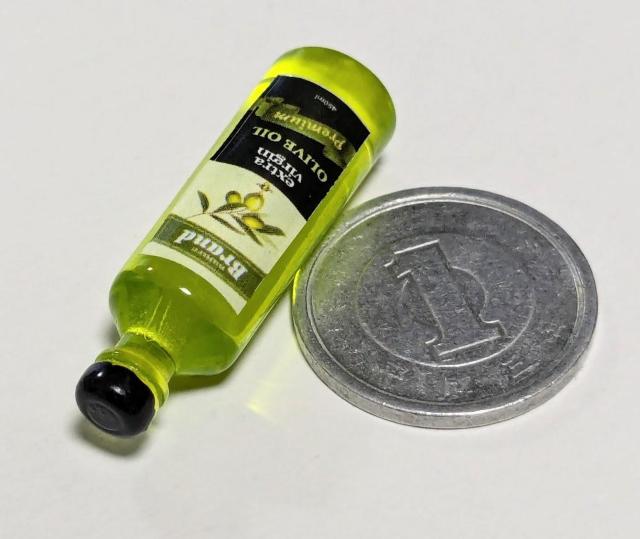 ミニチュア★オリーブオイル★リカちゃんやシルバニアなどにいかがですか♪ドールハウスに★ < おもちゃ  ミニチュア★オリーブオイル★リカちゃんやシルバニアなどにいかがですか♪ドールハウスに★ < おもちゃの