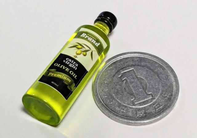 ミニチュア★オリーブオイル★リカちゃんやシルバニアなどにいかがですか♪ドールハウスに★ < おもちゃ  ミニチュア★オリーブオイル★リカちゃんやシルバニアなどにいかがですか♪ドールハウスに★ < おもちゃの