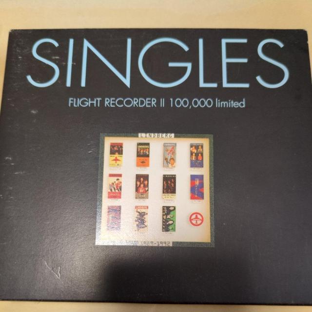 10万枚限定3枚組ベストCD リンドバーグ LINDBERG SINGLES < タレントグッズ  10万枚限定3枚組ベストCD リンドバーグ LINDBERG SINGLES  < タレントグッズの
