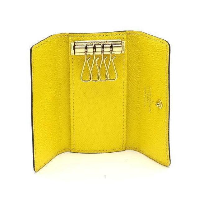 ◆ 本物 美品 ◆ LV ルイヴィトン キーケース ミュルティクレ4 モノグラム 4連キーケース トニックレモン M25708 < ブランド  ◆ 本物 美品 ◆ LV ルイヴィトン キーケース ミュルティクレ4 モノグラム 4連キーケース トニックレモン M25708 < ブランドの