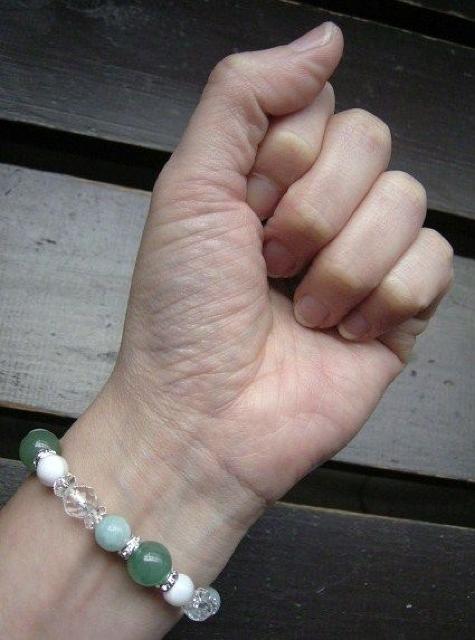 アベンチュリンxアマゾナイトxマザーオブパールブレスレット < 女性アクセサリー/時計 アベンチュリンxアマゾナイトxマザーオブパールブレスレット < 女性アクセサリー/時計の