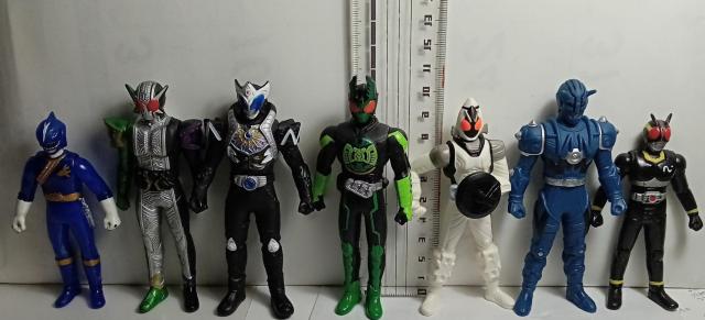 特撮ヒーローフィギュア7体バンダイソフビ人形 < ホビー  特撮ヒーローフィギュア7体バンダイソフビ人形  < ホビーの