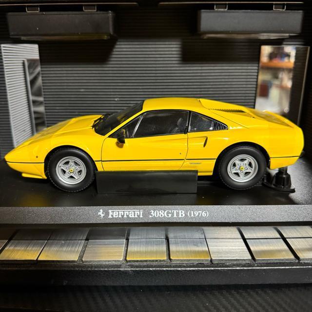   1/18 tF[ 308GTB  zr[ 