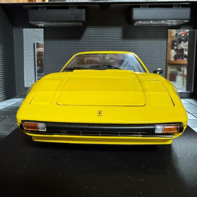   1/18 tF[ 308GTB  zr[ 