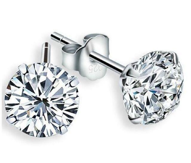 【送料無料】高級感※ピアス レディース 贈り物 プレゼント Czダイヤ ホワイトゴールド S925 新品 < 女性アクセサリー/時計  【送料無料】高級感※ピアス レディース 贈り物 プレゼント Czダイヤ ホワイトゴールド S925 新品  < 女性アクセサリー/時計の