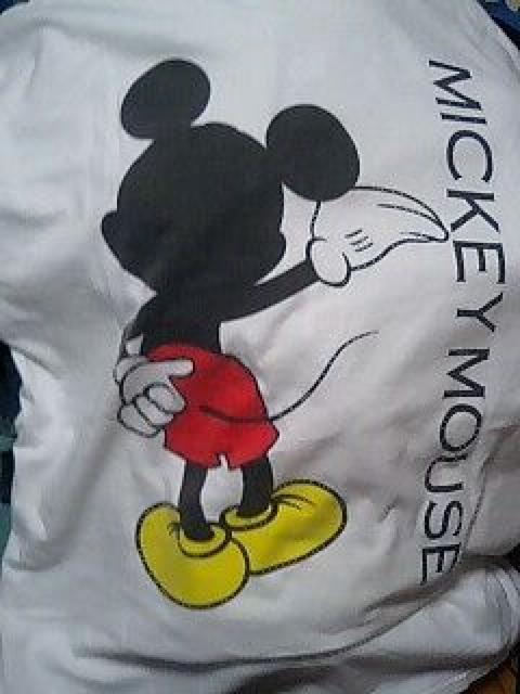 このサイトで買ったミッキーマウスTシャツ < 男性ファッション  このサイトで買ったミッキーマウスTシャツ < 男性ファッションの