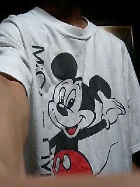 このサイトで買ったミッキーマウスTシャツ < 男性ファッション  このサイトで買ったミッキーマウスTシャツ < 男性ファッションの