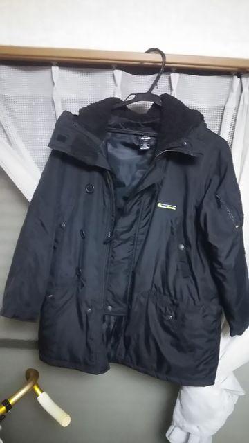 Air Walkフード付き防寒!?ジャンパー黒色♪サイズ140p < キッズ/ベビー  Air Walkフード付き防寒!?ジャンパー黒色♪サイズ140p  < キッズ/ベビーの