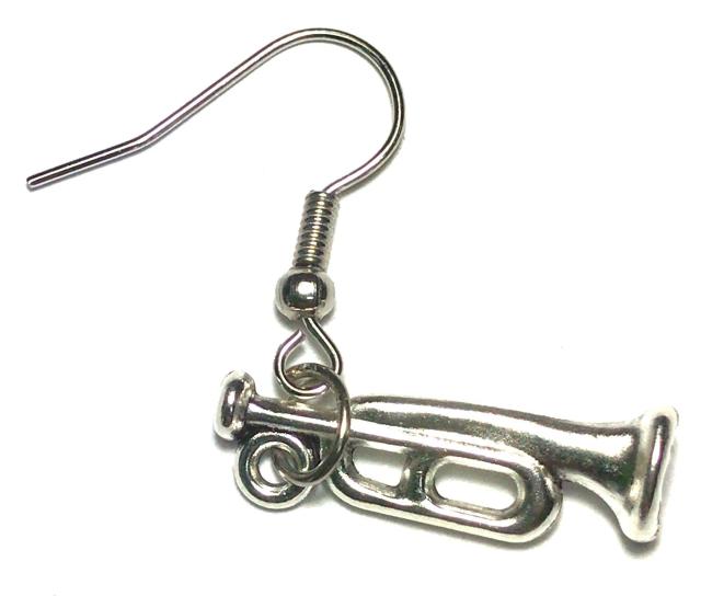 トランペット 音楽 金 管楽器 モチーフ ピアス 揺れる 垂れる アクセサリー おしゃれ かわいい レディース 女子 おすすめ < 女性アクセサリー/時計  トランペット 音楽 金 管楽器 モチーフ ピアス 揺れる 垂れる アクセサリー おしゃれ かわいい レディース 女子 おすすめ  < 女性アクセサリー/時計の