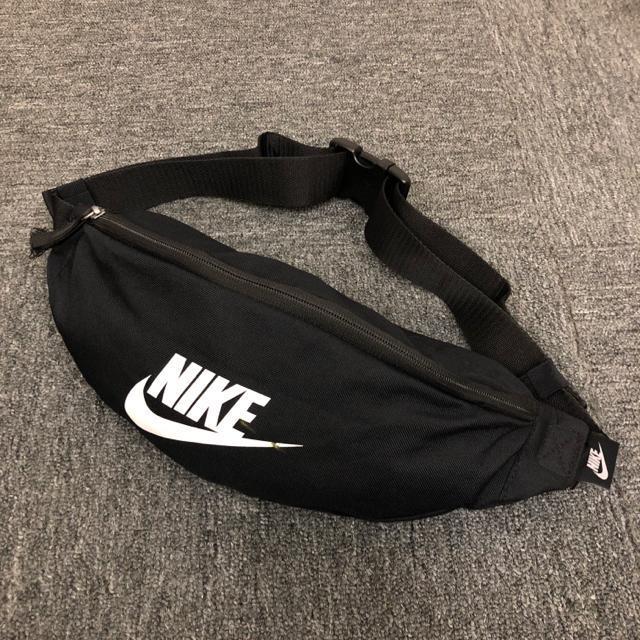 即決 NIKE ナイキ ボディバッグ ブラック BA5750-010 < ブランド 即決 NIKE ナイキ ボディバッグ ブラック BA5750-010 < ブランドの