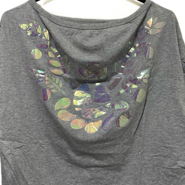 ヴィヴィアンウエストウッド ホログラム オーブ プリント 半袖 トップス < ブランド ヴィヴィアンウエストウッド ホログラム オーブ プリント 半袖 トップス < ブランドの