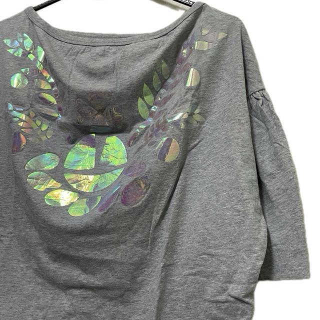 ヴィヴィアンウエストウッド ホログラム オーブ プリント 半袖 トップス < ブランド ヴィヴィアンウエストウッド ホログラム オーブ プリント 半袖 トップス < ブランドの