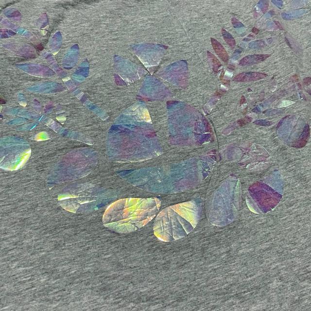 ヴィヴィアンウエストウッド ホログラム オーブ プリント 半袖 トップス < ブランド ヴィヴィアンウエストウッド ホログラム オーブ プリント 半袖 トップス < ブランドの