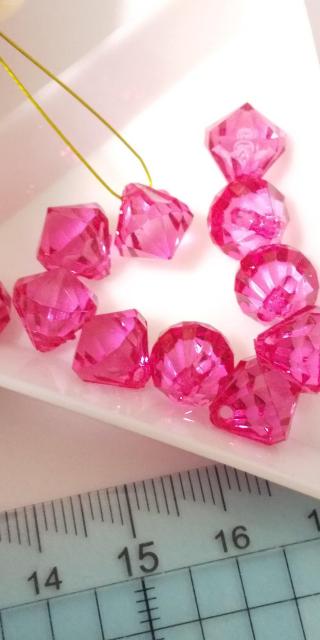 ..�B�@���@*..�B�`�F���[�s���N�̏����ȃT���L���b�`���[�̃p�[�c�@�P�P���@�B..*�@���@*