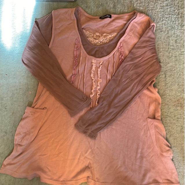 緩いピンク チュニックカットソー < 女性ファッション  緩いピンク チュニックカットソー  < 女性ファッションの