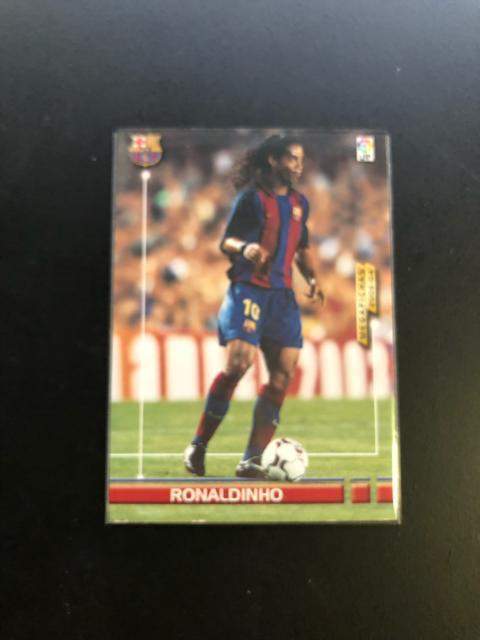 2003・04MEGAFICHAS PANINI/NO-34・FC・バルセロナ・ロナウジ−ニョ < トレーディングカード 2003・04MEGAFICHAS PANINI/NO-34・FC・バルセロナ・ロナウジ−ニョ < トレーディングカードの
