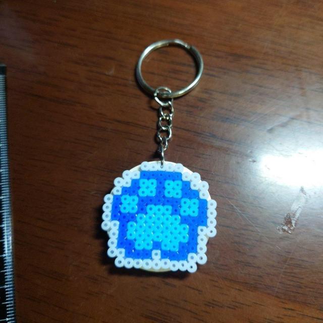 ハンドメイド☆アイロンビーズ肉球キーホルダー☆ < ペット/手芸/園芸 ハンドメイド☆アイロンビーズ肉球キーホルダー☆ < ペット/手芸/園芸の