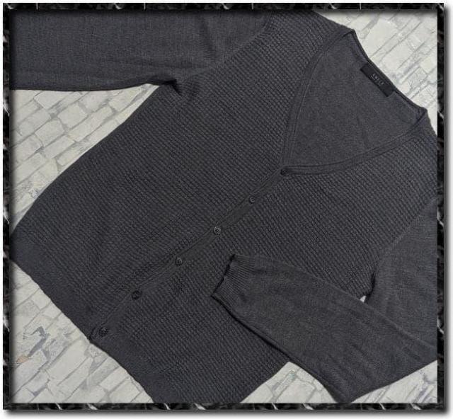 �u�C�l�b�N�@�E�[���j�b�g�J�[�f�B�K���@�Z�O���[�����  �� �j���t�@�b�V������ 