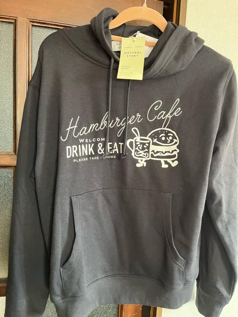 Mサイズ!ブランド品!NATURAL STORY(ナチュラルストリー)男女兼用!濃チャコール系色合い!長袖パーカー!丈短め!新品! < 男性ファッション  Mサイズ!ブランド品!NATURAL STORY(ナチュラルストリー)男女兼用!濃チャコール系色合い!長袖パーカー!丈短め!新品! < 男性ファッションの