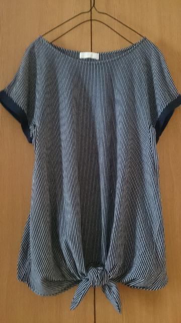 anySiS☆ピンストライプ裾結びトップス★バック 袖 シフォン切替☆ネイビー系★ < 女性ファッション  anySiS☆ピンストライプ裾結びトップス★バック 袖 シフォン切替☆ネイビー系★  < 女性ファッションの