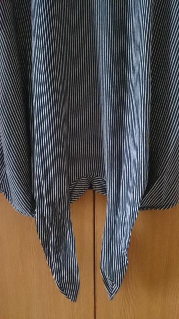 anySiS☆ピンストライプ裾結びトップス★バック 袖 シフォン切替☆ネイビー系★ < 女性ファッション  anySiS☆ピンストライプ裾結びトップス★バック 袖 シフォン切替☆ネイビー系★ < 女性ファッションの