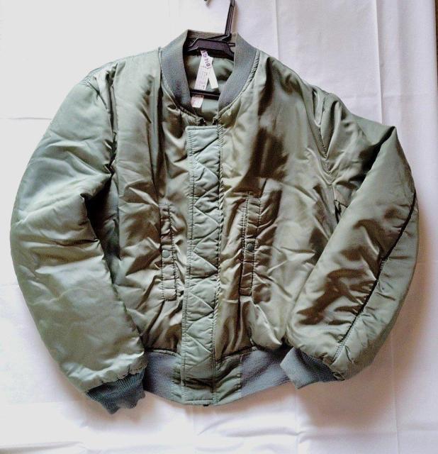 ALPHA INDUSTRIES MA-1  TCYMEDIUM  jt@bV 